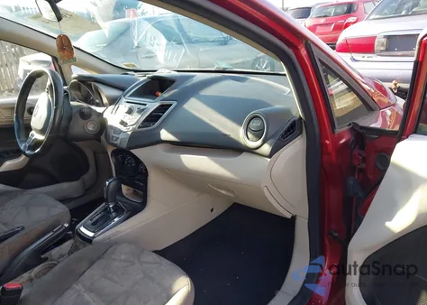 2013 Ford Fiesta Se z USA, uszkodzony, nr VIN 3FADP4EJ7DM136544